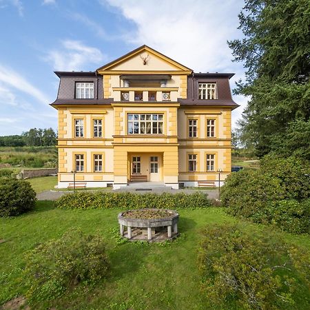 Zamecek Waldsteinovo Zatisi Otel Svatoslav Dış mekan fotoğraf